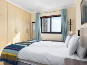 Century City Boutique Apartments - Zimmer
