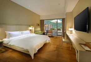 Chihpen Century Hotel - Room