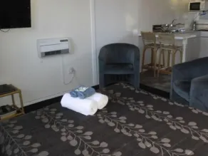 Greymouth Kiwi Holiday Park & Motels - Habitación