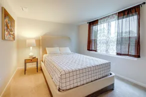 Sunlit Milford Townhome < 2 Mi to Riverwalk! - Interiør