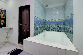 Via Anandi Inn - Bathroom