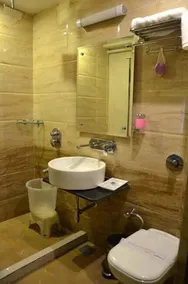 Hotel Royal Park 22 - Bathroom