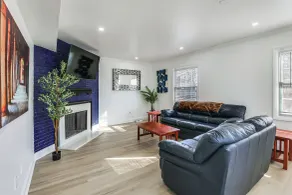 Fully Renovated! Spacious Bowie Home w/ Yard - Intérieur