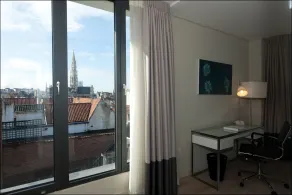 B-aparthotel Grand Place - View from room