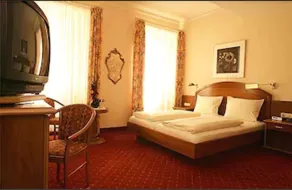 Hotel Schweizer Hof - Superior - Room