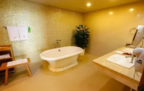 Carlton Gate Hotel Festac - Bathroom