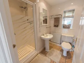 Dove Farm Cottage, LOUTH - Badeværelse