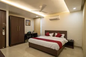 Sheerha Royal Residency - Chambre
