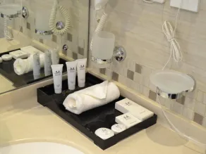 Better Living Hotel Apartment - Baño
