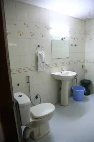 Hotel V Inn - Casa de banho