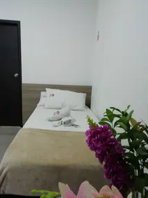 Hotel America 52 - Room