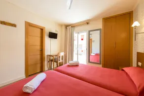 Hostal Residencia Europa Punico - Chambre