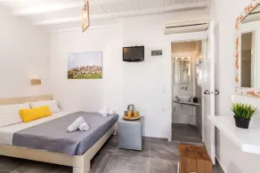 Orpheas Rooms - Quarto