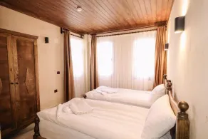 Castle Stone House  - Quarto