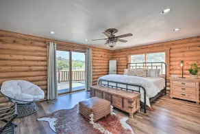 Theater + Scenic Views: Valley Springs Cabin! - Innenbereich