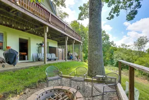 Deck, Fire Pit, Games: Family Escape Near Boone - Interiør