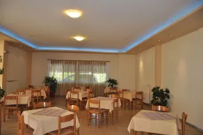 Elena Hotel - Restaurang