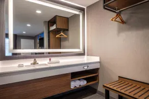 Anaheim Camelot Inn & Suites - Rom