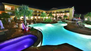 Holiday Inn Express & Suites Fredericksburg By IHG - Pool