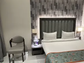 Shubham Comforts - Room