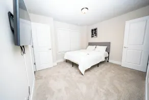 Modern Home near Plaza Midwood - Room
