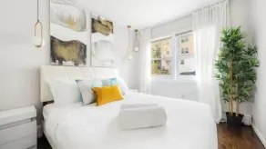 Luxury NYC Home with Free Parking for 12 - Værelse