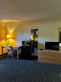 Ameristay Inn & Suites - Rum