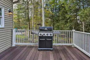 Beautiful Lakefront Retreat w/ Deck & Views! - Interior