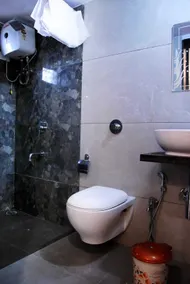 Hotel Wing Orbit - Bathroom
