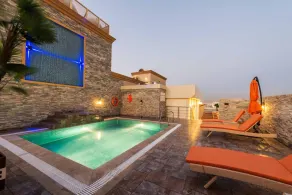 Boudl Quraish - Pool