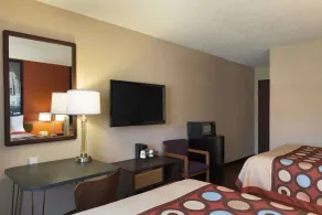 Super 8 by Wyndham Taylor/Detroit Area - Chambre