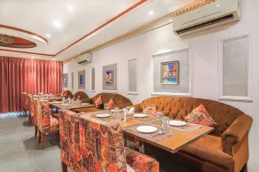 Hotel Highway Greens Near VR Punjab Mall Airport Road Mohali Chandigarh - Restaurant
