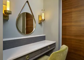 100 Queen's Gate Hotel London Kensington, Curio Collection by Hilton - Room