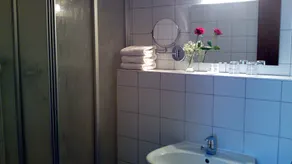 Burg Hotel Ziesar - Bathroom