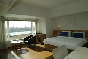Sarovar Portico Rivera Ahmedabad - Chambre