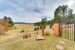 Hunters' Hideaway on 20 Secluded Acres in Taos! - Innenbereich