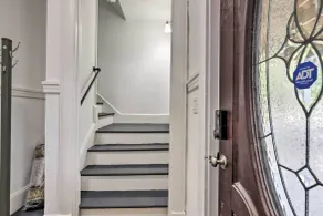 2 Mi to Downtown: Springfield Apt w/ Balcony! - Interiör