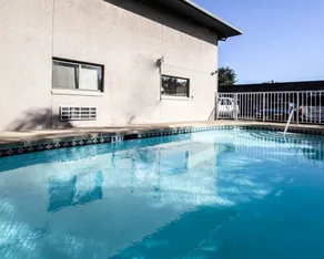 Rodeway Inn Apopka South - Piscina