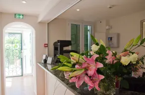 Emeraude Résidence Hotelière - Recepción