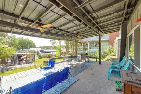Dock + Bar, Pet Friendly! Cedar Creek Lake A-frame - Interior