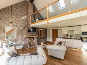 Kaitkyella Lodge - Living area