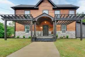 Great for Groups! Greensboro Getaway, 1 Mi to Dtwn - Interior
