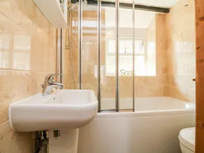 Pheasant Cottage - Bathroom