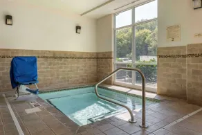 Comfort Inn & Suites Dover - Pool