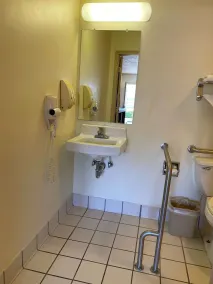 Country Hearth Inn-Union City - Salle de bain