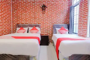 OYO 437 Hnr Homestay Syariah - Room