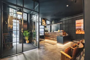 Zoom Hotel - Reception