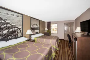 Super 8 by Wyndham Springdale AR - Room