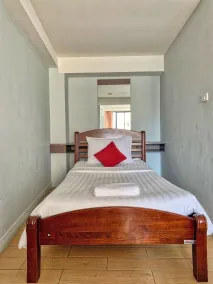 Scandia Beach Hotel - Soi 7 Best Location - 200m to Beach next to Food Market - Quarto