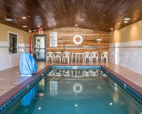 Rodeway Inn Milford - Pool